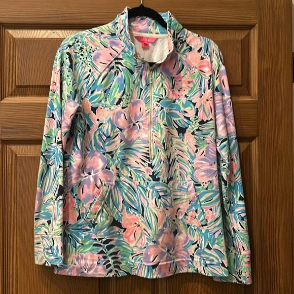 Lilly Pulitzer Top - Picture 1 of 8
